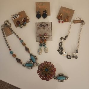 NWT BUNDLE OF TRESKA JEWELRY - 2 NECKLACES & 4 PAIRS OF EARRINGS